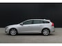 Volvo V60 1.5 T3 Polar+ Dynamic - Leder - Stoelverwarming - Trekhaak - Navi - PDC - On Call - Xenon - Rijklaar