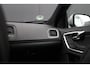 Volvo V60 1.5 T3 Polar+ Dynamic - Leder - Stoelverwarming - Trekhaak - Navi - PDC - On Call - Xenon - Rijklaar