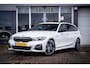 BMW 3-Serie Touring 330e M-sport I Pano I Laser I Harman/Kardon I Schaalstoelen I Camera I HuD I Elek.trekhaak