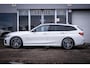 BMW 3-Serie Touring 330e M-sport I Pano I Laser I Harman/Kardon I Schaalstoelen I Camera I HuD I Elek.trekhaak