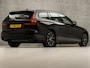 Volvo V60 2.0 B3 Momentum Sport 177Pk Automaat (APPLE CARPLAY, GROOT NAVI, PARKEERSENSOREN, SPORTSTOELEN, DAKRAILS ZWART, LED KOPLAMPEN, NIEUWE APK, NIEUWSTAAT)