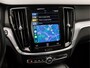 Volvo V60 2.0 B3 Momentum Sport 177Pk Automaat (APPLE CARPLAY, GROOT NAVI, PARKEERSENSOREN, SPORTSTOELEN, DAKRAILS ZWART, LED KOPLAMPEN, NIEUWE APK, NIEUWSTAAT)