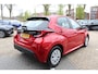 Toyota Yaris 1.5 HYBRID 115 BUSINESS DODEHOEK KEYLESS PARK.SENSOREN DRAADLOOS-LADEN AD-CRUISE APPLE/ANDROID DAB CAMERA CLIMA