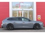Peugeot 508 SW 1.6 HYbrid 225PK ALLURE BLACK PACK MATRIX LED KOPLAMPEN | ADAPTIEVE ACHTERVERLICHTING | SFEERVERLICHTING | NAVIGATIE | DRAADLOOS APPLE CARPLAY/ANDROID AUTO | HD CAMERA'S VOOR EN ACHTER PLUS 360 | ADAPTIEVE CRUISCONTROL | COMFORT BUSINESS PACK - AGR VOORSTOELEN MET UITSCHUIFBARE NEUS, STOELVERWARMING, ELEKTRISCH VERSTELBARE HELLINGSHOEK/LENDESTEUN | DODEHOEKBEWAKING | 18'' LICHTMETALEN VELGEN TYPE SPERONE BLACK | DONKERE HEMELBEKLEDING | ELEKTRISCH BEDIENBARE ACHTERKLEP | GLANZEND ZWARTE DAKRAILING | EXTRA GETINTE ACHTERRUITEN |