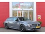 Peugeot 508 SW 1.6 HYbrid 225PK ALLURE BLACK PACK MATRIX LED KOPLAMPEN | ADAPTIEVE ACHTERVERLICHTING | SFEERVERLICHTING | NAVIGATIE | DRAADLOOS APPLE CARPLAY/ANDROID AUTO | HD CAMERA'S VOOR EN ACHTER PLUS 360 | ADAPTIEVE CRUISCONTROL | COMFORT BUSINESS PACK - AGR VOORSTOELEN MET UITSCHUIFBARE NEUS, STOELVERWARMING, ELEKTRISCH VERSTELBARE HELLINGSHOEK/LENDESTEUN | DODEHOEKBEWAKING | 18'' LICHTMETALEN VELGEN TYPE SPERONE BLACK | DONKERE HEMELBEKLEDING | ELEKTRISCH BEDIENBARE ACHTERKLEP | GLANZEND ZWARTE DAKRAILING | EXTRA GETINTE ACHTERRUITEN |