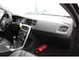 Volvo V60 2.0 D3 met schuifdak en lederen interieur