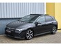 Volkswagen Golf 1.5 eTSI R-Line 150 Pk Pano H/K Navi HUD Camera ACC