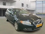 Volvo V70 2.0F Momentum|XENON|HALFLEDER|STOELVERW|PSENSOR|TREKHAAK