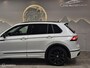 Volkswagen Tiguan 1.5 TSI 3x R-Line Panorama/HUD/Black Style/Trekhaak