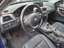 BMW 3-Serie Touring 318i Luxury Edition Apple Carplay / Harman & Kardon / Stoelverwarming / Led Verlichting / DAB Radio