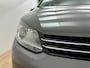Volkswagen Touran Occasion 1.2 TSI Highline BlueMotion 7p. | Grijs | Tweedehands Volkswagen Touran | 7 zits | Cruise | Airco | Aux