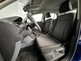 Volkswagen T-Cross 1.0 TSI Life | Parkeer assistent | Stoelen verwarmd |
