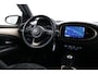 Toyota Aygo X 1.0 VVT-i MT Envy | Elektrisch vouwdak | Fietsensteun | Navigatie | Apple Carplay / Android Auto | JBL | LED | 18 inch