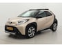 Toyota Aygo X 1.0 VVT-i MT Envy | Elektrisch vouwdak | Fietsensteun | Navigatie | Apple Carplay / Android Auto | JBL | LED | 18 inch