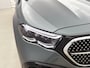 Mercedes-Benz E-klasse Estate 300 e AMG Nightpakket Plug-In Hybride | Airmatic | Trekhaak | Distronic | Sluitbekrachtiging | Memory | Dode Hoek Ass | Inclusief 24 maanden Mercedes-Benz Certified garantie voor Europa.