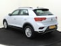 Volkswagen T-Roc 1.5 TSI Style | Adaptieve cruise control | Navigatie | Parkeersensoren | CarPlay | Draadloze telefoonlader | Airco |