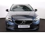 Volvo V40 Cross Country T3 PolarPlus Luxury - Panoramadak - Harman/Kardon audio - Verwarmde voorstoelen - Parkeercamera achter - Volvo On Call - Cruise Control - Standkachel - Extra getint glas - 17' LMV
