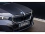 BMW 5-Serie 550e xDrive | M Sport Pro | Adaptief onderstel | B&W | Stoelverwarming | 360 Camera | Panodak |