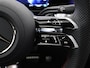 Mercedes-Benz EQB 250+ AMG Line 71 kWh | Panoramaschuifdak | Trekhaak | 360°-camera | Dodehoekassistent | Stoelverwarming voor |
