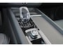 Volvo XC60 T6 Recharge AWD Plus Black Edition - IntelliSafe Assist & Surround - 360º Camera - Harman/Kardon audio - Verwarmde voorstoelen, stuur & achterbank - Parkeersensoren voor & achter - Elektr. bedienb. voorstoelen met geheugen - Draadloze tel. lader - Extra getint glas - 21' LMV
