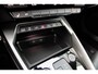 Audi A3 Sportback 45 TFSI e S edition Competition | Head-up | Massage | B&O | Camera | RS-zetels | Rode stiksels