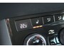 Skoda Karoq 1.0 TSI 110pk Ambition Tour uitv. / Navigatie by APP / LM 17 inch / Parkeersensoren A. / LED / Climatronic airco