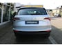 Skoda Karoq 1.0 TSI 110pk Ambition Tour uitv. / Navigatie by APP / LM 17 inch / Parkeersensoren A. / LED / Climatronic airco