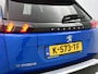 Peugeot e-2008 SUV EV Allure Pack 50 kWh 136pk | Accu SOH 92,6% | Navigatie | Achteruitrijcamera | 3D Cockpit | Stoelverwarming | Climate Control | Adaptieve Cruise Control | Parkeersensoren | Keyless start | Bluetooth | Apple CarPlay / Android Auto | DAB+ radio | Elektrisch inklapbare spiegels | Donker getint glas | 17" lichtmetalen velgen |