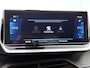Peugeot e-2008 SUV EV Allure Pack 50 kWh 136pk | Accu SOH 92,6% | Navigatie | Achteruitrijcamera | 3D Cockpit | Stoelverwarming | Climate Control | Adaptieve Cruise Control | Parkeersensoren | Keyless start | Bluetooth | Apple CarPlay / Android Auto | DAB+ radio | Elektrisch inklapbare spiegels | Donker getint glas | 17" lichtmetalen velgen |