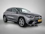 Mercedes-Benz GLA 250 e AMG Plug-In Hybride Trekhaak | AMG Line Premium | Sfeerverlichting | Distronic | MultiBeam Ledkoplampen | Stuur en Stoelverwarming. Inclusief 24 maanden Mercedes-Benz Certified garantie voor Europa.