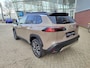Toyota Corolla Cross Hybrid 180 EXECUTIVE NIEUW UIT VOORRAAD LEVERBAAR! BI-TONE LEER STOEL/STUURVERW JBL-AUDIO 360°CAMERA EL-ACHTERKLEP BLIND SPOT NAVI