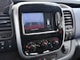 Opel Vivaro D126PK Dubbele Cabine 5-Persoons L2H1 Trekhaak Camera Navi Airco Cruise Control Pdc Sport EcoFlex 1.6CDTI Euro 6 Betonplex Vloer Wandbetimmering Schuifdeur Regen-Lichtsensor 1e Eigenaar Origineel Nederlandse Auto Dealeronderhouden 2.000kg trekvermogen