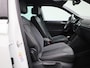 Volkswagen Tiguan 1.4 TSI eHybrid R-Line Business | 245 PK | SoH 100% | Plug- In Hybrid | Trekhaak  | Stoelverwarming en Stuurwielverwarming | Navigatie| 360 Graden Camera  | Keyless | Digital Cockpit |