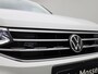 Volkswagen Tiguan 1.4 TSI eHybrid R-Line Business | 245 PK | SoH 100% | Plug- In Hybrid | Trekhaak  | Stoelverwarming en Stuurwielverwarming | Navigatie| 360 Graden Camera  | Keyless | Digital Cockpit |