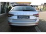 Skoda Superb Combi 1.4 TSI iV 218pk Style DSG Automaat / Navigatie / LM 17 inch / APP / LED / Elektr klep / Parkeersensoren A.