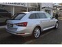 Skoda Superb Combi 1.4 TSI iV 218pk Style DSG Automaat / Navigatie / LM 17 inch / APP / LED / Elektr klep / Parkeersensoren A.