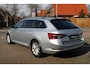 Skoda Superb Combi 1.4 TSI iV 218pk Style DSG Automaat / Navigatie / LM 17 inch / APP / LED / Elektr klep / Parkeersensoren A.