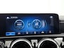 Mercedes-Benz A-klasse 180 Nightpakket | Augmented Reality | Stoelverwarming | LED | Car Play | Cruise Controle | Inclusief 24 maanden Mercedes-Benz Certified garantie voor Europa.