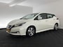 Nissan Leaf Acenta 40 kWh (INCL-BTW) Aut. *HEATPUMP | ADAPTIVE-CRUISE | KEYLESS | TOPVIEW | NAVI-FULLMAP | BLINDSPOT | DAB+ | HEATED-COMFORTSEATS | DIGI-COCKPIT | PRIVACYGLASS | 16"ALU*
