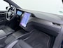 Tesla Model X 100D 20" Trekhaak Leder Luchtvering Adaptive Cruise AutoPilot Panoramadak Vleugeldeuren Camera's Elektr.Stoelen/Stuur+Verwarmd+Geheugen Keyless Wifi Adaptieve koplampen Lmv 20" Led Elektr.-Achterklep Bordherkenning Verwarmde Sproeiers-bladen Carbon Sentry Mode Valet mode 2250 kg Trekvermogen! € 124.700 nieuw !
