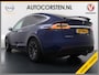 Tesla Model X 100D 423pk Dual Motor Leer Luchtvering Trekhaak AutoPilot Pano-Dak Adaptive Cruise Vleugeldeuren Camera's Elektr.Stoelen/Stuur+Verwarmd+Geheugen Keyless Wifi Adaptieve koplampen Lmv 20" Led Elektr.-Achterklep Bordherkenning Verwarmde Sproeiers-bladen Carbon Sentry Mode Valet mode 2.250 kg Trekvermogen! Nieuwprijs €124.700,-