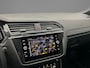 Volkswagen Tiguan R-Line Business+ 1.5 TSI 150pk DSG Automaat Trekhaak, Panoramadak, Adaptive cruise control, Black style, Achteruitrijcamera, Elektrische achterklep
