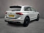 Volkswagen Tiguan R-Line Business+ 1.5 TSI 150pk DSG Automaat Trekhaak, Panoramadak, Adaptive cruise control, Black style, Achteruitrijcamera, Elektrische achterklep