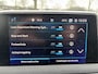 Peugeot 5008 1.2 PureTech Blue Lease Executive NL-Auto, 7 Personen, Navigatie, Parkeerhulp A., Cruise Controle, Draadloos tel. opladen, Climate controle, All Seasons banden.