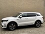 Kia Sorento 1.6 T-GDI 230pk Hybrid 4-WD Executive 7-persoons | Adaptieve cruise | Lederen bekleding | Trekhaak afneembaar | Navigatie | Apple CarPlay / Android Auto | Camera | BOSE | 19 inch LMV | LED | DAB | Sfeerverlichting | Stoelverwarming | Volledig dealeronderhouden!