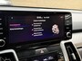 Kia Sorento 1.6 T-GDI 230pk Hybrid 4-WD Executive 7-persoons | Adaptieve cruise | Lederen bekleding | Trekhaak afneembaar | Navigatie | Apple CarPlay / Android Auto | Camera | BOSE | 19 inch LMV | LED | DAB | Sfeerverlichting | Stoelverwarming | Volledig dealeronderhouden!