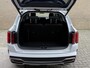 Kia Sorento 1.6 T-GDI 230pk Hybrid 4-WD Executive 7-persoons | Adaptieve cruise | Lederen bekleding | Trekhaak afneembaar | Navigatie | Apple CarPlay / Android Auto | Camera | BOSE | 19 inch LMV | LED | DAB | Sfeerverlichting | Stoelverwarming | Volledig dealeronderhouden!