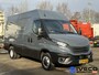 IVECO Daily 40C18V A8 Cruise control • Dubbellucht • Automaat • W3520L L3H2 • 3.0L 176pk • Trekhaak • BPM-vrij Standplaats: Almkerk