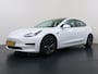 Tesla Model 3 RWD SR plus LFP Accu AutoPilot Leder Panoramadak Adaptive-Cruise Camera's Elektr.-Stuur+Stoelen+Spiegels+Geheugen+Easy-Entry+Verwarmde stoelen Park assistent Pdc WIFI Lane-Assist Speed-Assist Navi LED DAB Voorverwarmen Keyless One-Pedal-Drive Lmv 18" SOH 90% 1e Eigenaar Origineel Nederlandse Auto