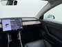 Tesla Model 3 RWD SR plus LFP Accu AutoPilot Leder Panoramadak Adaptive-Cruise Camera's Elektr.-Stuur+Stoelen+Spiegels+Geheugen+Easy-Entry+Verwarmde stoelen Park assistent Pdc WIFI Lane-Assist Speed-Assist Navi LED DAB Voorverwarmen Keyless One-Pedal-Drive Lmv 18" SOH 90% 1e Eigenaar Origineel Nederlandse Auto